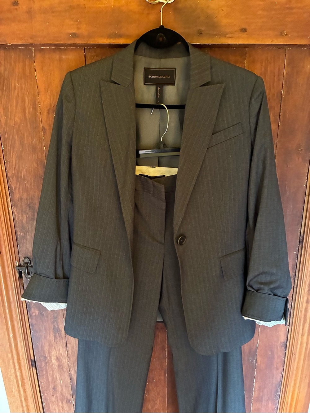 BCBGMAXAZRIA ‘Sasha’ Women’s Charcoal Pinstripe Suit Set - sz 2 / S
